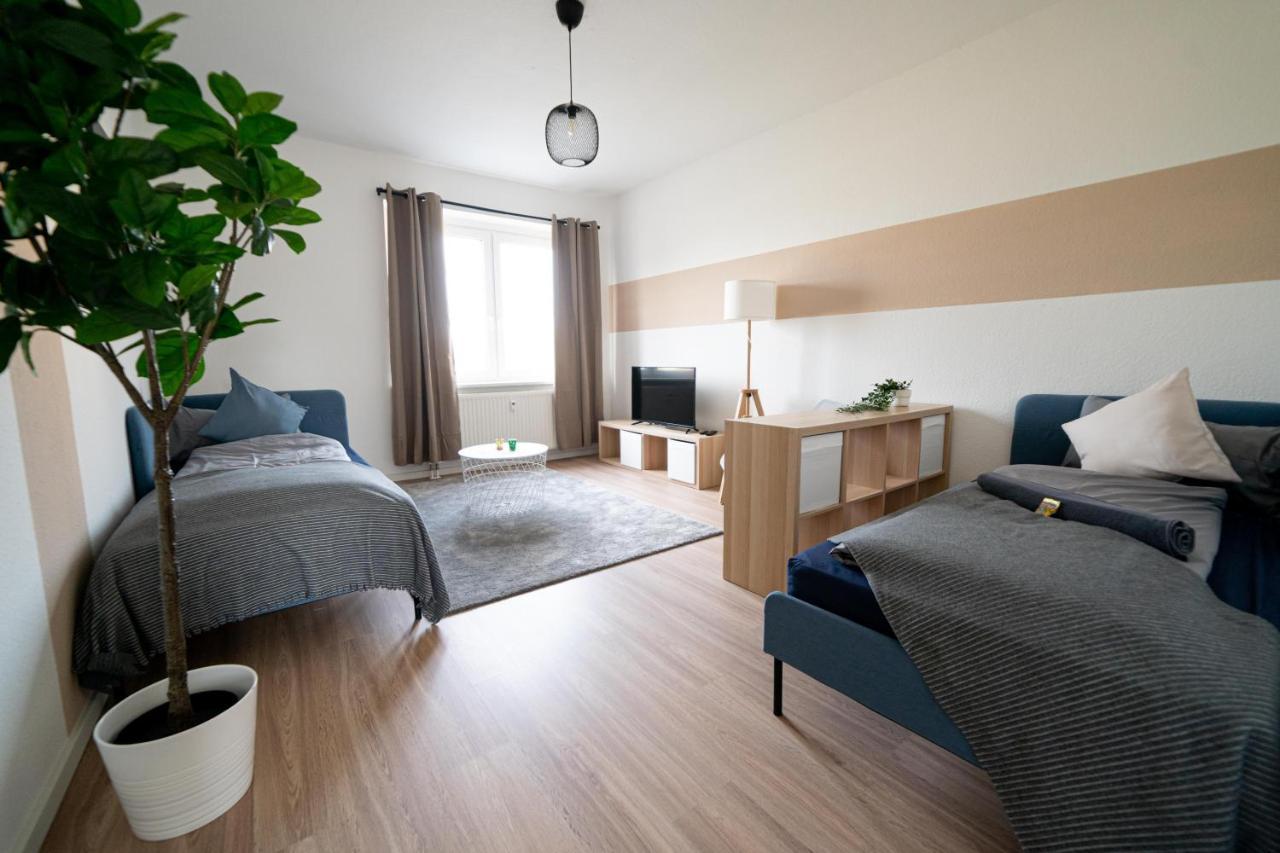 Fullhouse - Zwickau - R85 Apartments - Parking - 3 Beds - Nespresso Ngoại thất bức ảnh